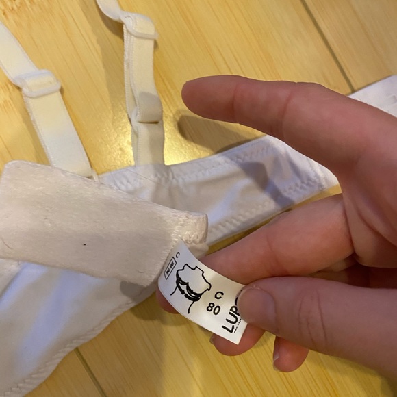 Simple white bra RARE - Picture 9 of 11